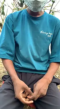 Snapshot of ShroveRising chatting on 01-23-25, 10:43 ShroveRising online show from 01-23-25, 10:43