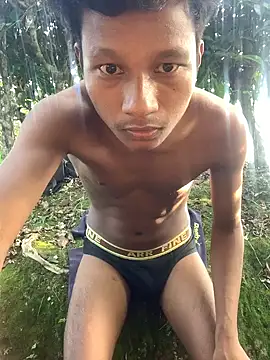 Snapshot of ShroveRising chatting on 11-03-25, 08:59 ShroveRising online show from 11-03-25, 08:59