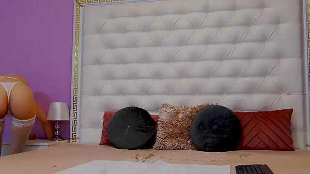 Lenna Paul online show from 09-17-25, 04:14