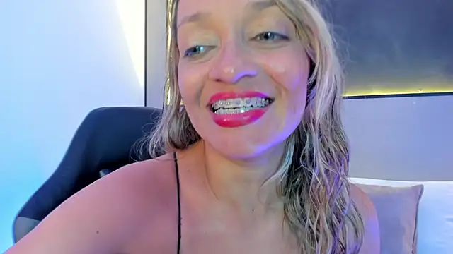 emma collson online show from 09-21-25, 02:35