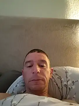 CoupleFun80x online show from 06-21-26, 07:22