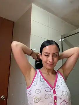 yaralyminjo2 online show from 12-07-24, 01:18