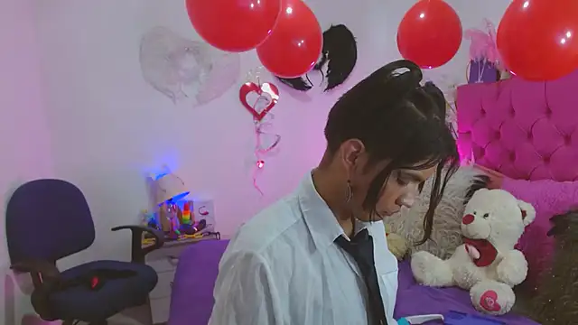 Snapshot of AlexaFontana chatting on 02-18-25, 02:06 AlexaFontana online show from 02-18-25, 02:06