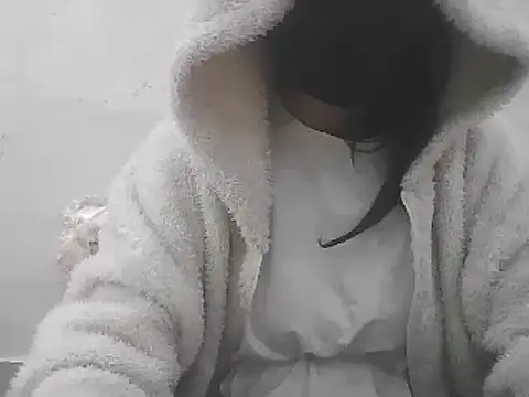 Snapshot of Pie066_ chatting on 01-03-25, 05:06 Pie066  online show from 01-03-25, 05:06