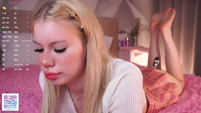 ZaraDudley online show from 04-25-26, 07:00