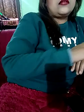 Snapshot of Sexy_Queen6 chatting on 12-13-24, 05:54 Sexy Queen6 online show from 12-13-24, 05:54