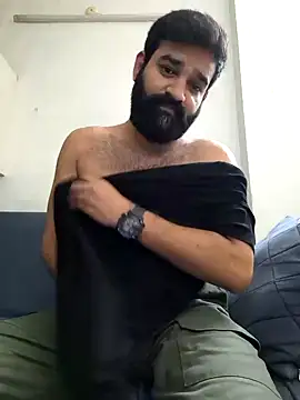 Snapshot of Fun_Guuy chatting on 12-07-24, 08:05 Fun Guuy online show from 12-07-24, 08:05