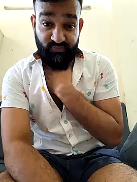 Snapshot of Fun_Guuy chatting on 12-30-24, 07:04 Fun Guuy online show from 12-30-24, 07:04