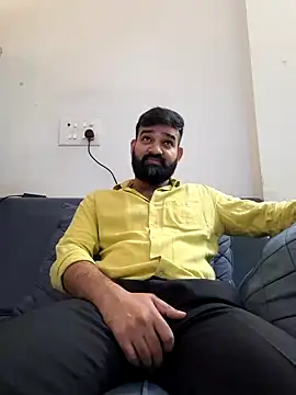 Snapshot of Fun_Guuy chatting on 01-08-25, 10:48 Fun Guuy online show from 01-08-25, 10:48