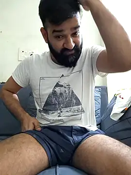 Snapshot of Fun_Guuy chatting on 01-08-25, 04:54 Fun Guuy online show from 01-08-25, 04:54