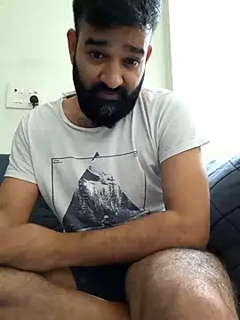 Snapshot of Fun_Guuy chatting on 01-10-25, 06:38 Fun Guuy online show from 01-10-25, 06:38