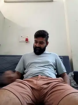 Snapshot of Fun_Guuy chatting on 02-01-25, 06:54 Fun Guuy online show from 02-01-25, 06:54