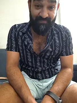 Snapshot of Fun_Guuy chatting on 02-04-25, 02:32 Fun Guuy online show from 02-04-25, 02:32