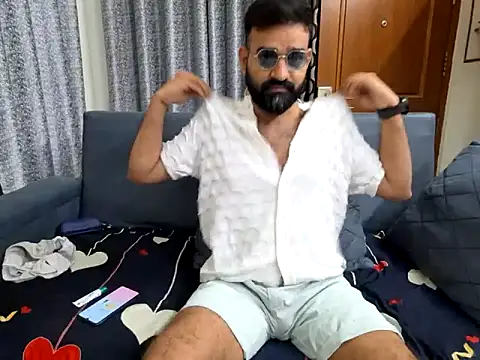 Snapshot of Fun_Guuy chatting on 02-24-25, 01:21 Fun Guuy online show from 02-24-25, 01:21