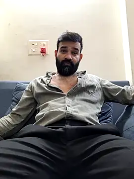 Snapshot of Fun_Guuy chatting on 03-18-25, 12:25 Fun Guuy online show from 03-18-25, 12:25