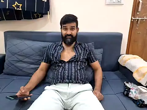 Snapshot of Fun_Guuy chatting on 09-22-25, 06:43 Fun Guuy online show from 09-22-25, 06:43