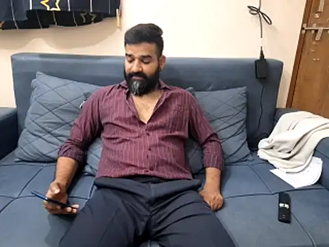 Snapshot of Fun_Guuy chatting on 11-08-25, 03:12 Fun Guuy online show from 11-08-25, 03:12