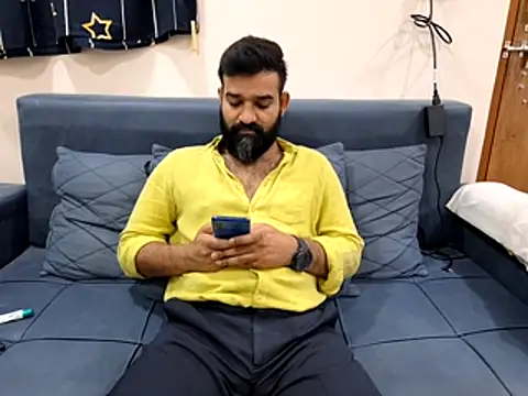 Snapshot of Fun_Guuy chatting on 11-15-25, 11:51 Fun Guuy online show from 11-15-25, 11:51