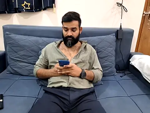 Snapshot of Fun_Guuy chatting on 11-20-25, 09:31 Fun Guuy online show from 11-20-25, 09:31