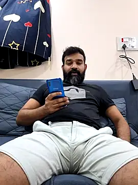 Snapshot of Fun_Guuy chatting on 11-23-25, 07:13 Fun Guuy online show from 11-23-25, 07:13