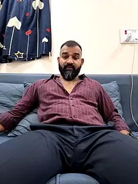 Snapshot of Fun_Guuy chatting on 12-02-25, 02:12 Fun Guuy online show from 12-02-25, 02:12