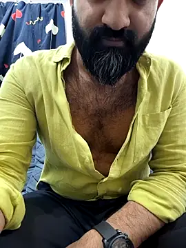 Snapshot of Fun_Guuy chatting on 12-13-25, 08:25 Fun Guuy online show from 12-13-25, 08:25