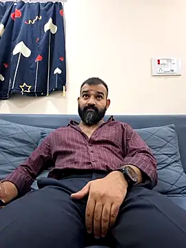 Snapshot of Fun_Guuy chatting on 12-14-25, 04:34 Fun Guuy online show from 12-14-25, 04:34