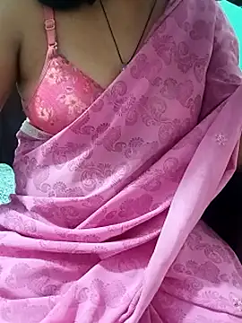 Snapshot of Saroj-Shah chatting on 07-19-26, 06:39 Saroj-Shah online show from 07-19-26, 06:39