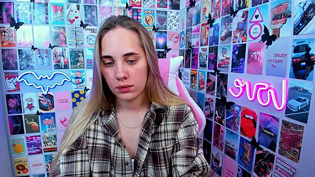 MiaMilas online show from 10-03-25, 05:54