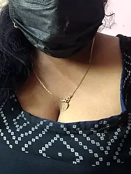 mallu-sumi online show from 04-07-26, 09:21