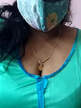 Snapshot of mallu-sumi chatting on 07-09-26, 03:43 mallu-sumi online show from 07-09-26, 03:43