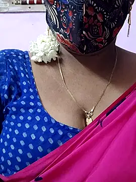 Snapshot of mallu-sumi chatting on 07-20-26, 07:16 mallu-sumi online show from 07-20-26, 07:16