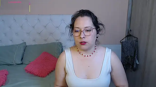 May Carlier online show from 12-02-25, 03:56