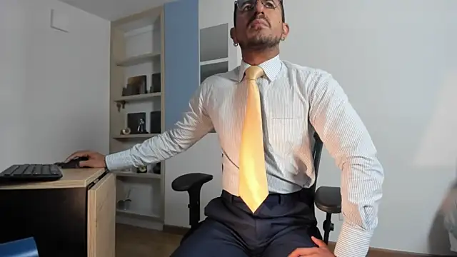 pablo-rincon95 online show from 03-07-26, 11:51