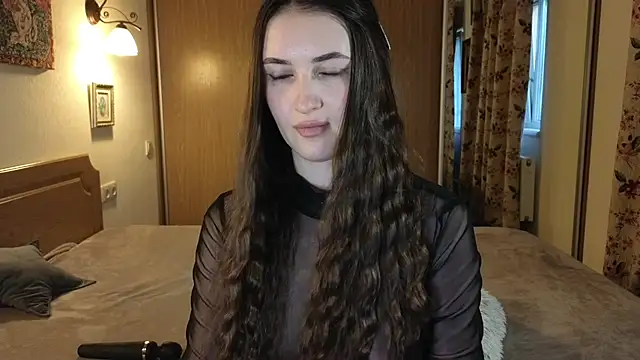 Snapshot of Tutti_Frutt1s chatting on 07-19-26, 04:44 Tutti Frutt1s online show from 07-19-26, 04:44