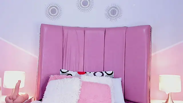 Snapshot of Krystal_cambell1 chatting on 11-29-25, 04:15 Krystal cambell1 online show from 11-29-25, 04:15