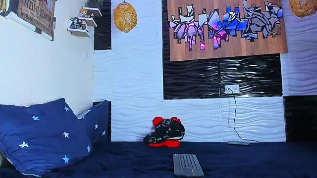 Friendsofeverything  online show from 02-05-26, 01:49