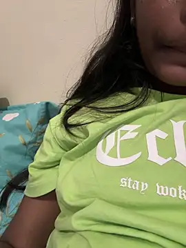 Snapshot of 85198 chatting on 03-04-26, 10:05 85198 online show from 03-04-26, 10:05