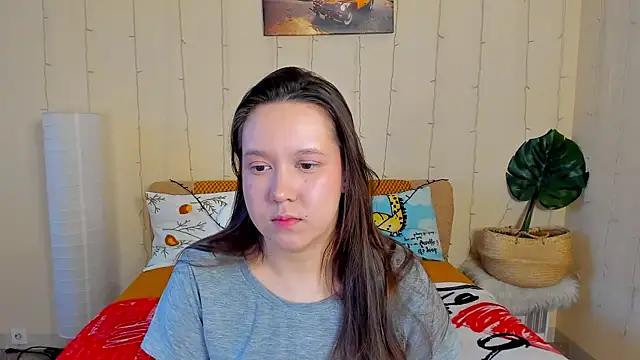 Snapshot of Mira_Karter chatting on 04-30-26, 03:02 Mira Karter online show from 04-30-26, 03:02