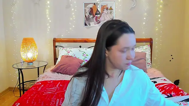 Snapshot of Mira_Karter chatting on 05-12-26, 02:52 Mira Karter online show from 05-12-26, 02:52