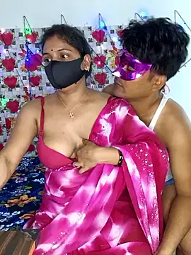 Snapshot of PeaCoooock chatting on 09-14-25, 06:18 PeaCoooock online show from 09-14-25, 06:18