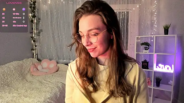 AraCopple online show from 12-19-24, 06:45