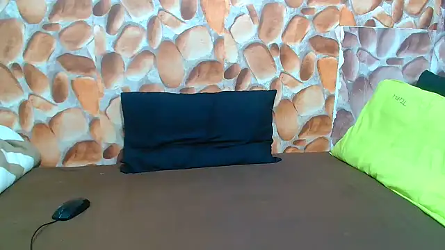 AfricanBigAssxx98 online show from 10-04-25, 10:19