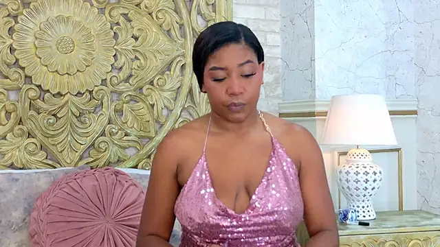 Snapshot of VanessaGlenn chatting on 06-02-26, 12:07 VanessaGlenn online show from 06-02-26, 12:07