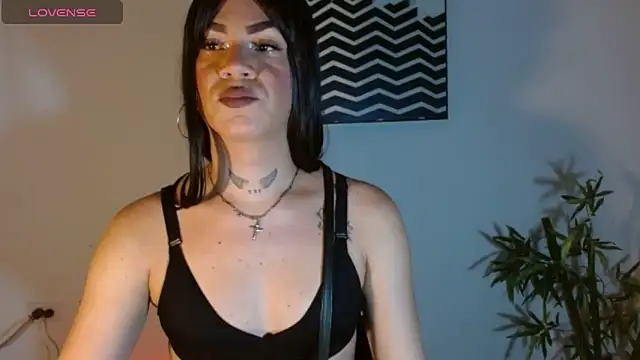 Snapshot of KamilaParrisx chatting on 06-13-26, 02:20 KamilaParrisx online show from 06-13-26, 02:20