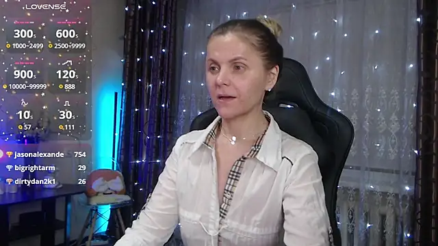 JessieOMays online show from 03-10-25, 01:23