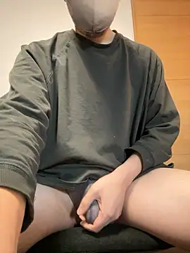 Snapshot of yukiya0721 chatting on 11-09-25, 01:59 yukiya0721 online show from 11-09-25, 01:59