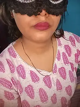 Snapshot of couple_indian_123 chatting on 07-16-26, 07:14 couple indian 123 online show from 07-16-26, 07:14