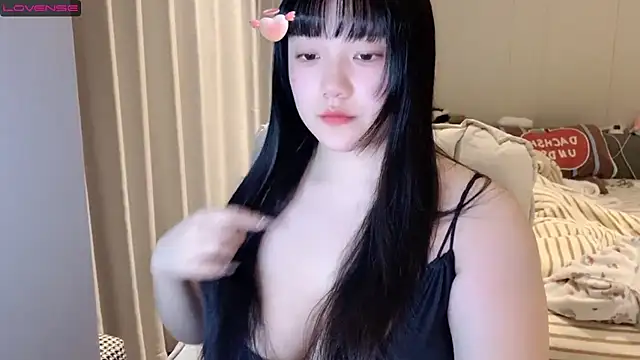 Snapshot of qiqi-666 chatting on 02-24-25, 01:10 qiqi-666 online show from 02-24-25, 01:10