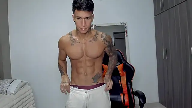 Snapshot of pettergrey1 chatting on 02-16-26, 12:12 pettergrey1 online show from 02-16-26, 12:12